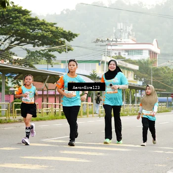 Runner Photo 8320764