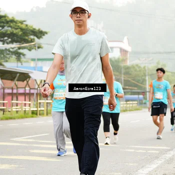 Runner Photo 8320844