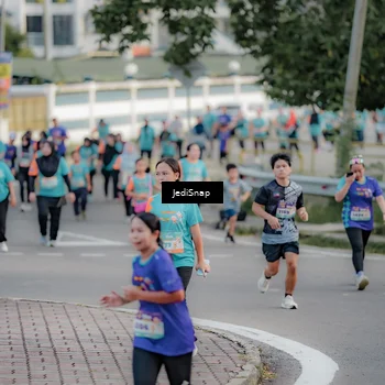 Runner Photo 8320855