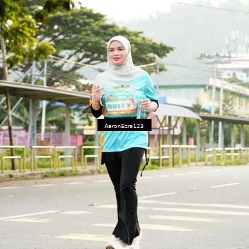 Runner Photo 8320929