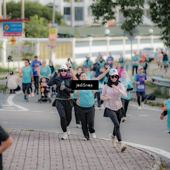 Runner Photo 8320945