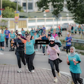 Runner Photo 8320952