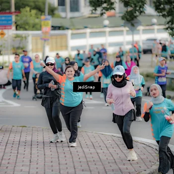 Runner Photo 8320971