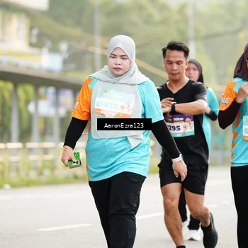 Runner Photo 8320983