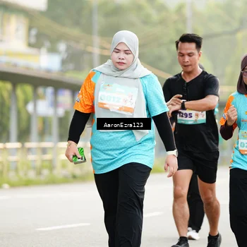 Runner Photo 8320990