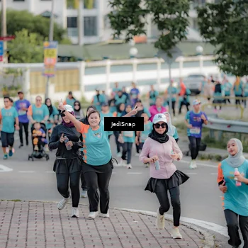 Runner Photo 8320996