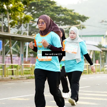 Runner Photo 8321003