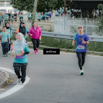 Runner Photo 8321051
