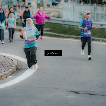 Runner Photo 8321052