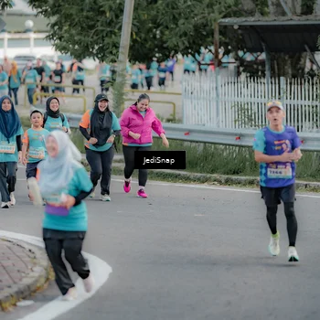 Runner Photo 8321077