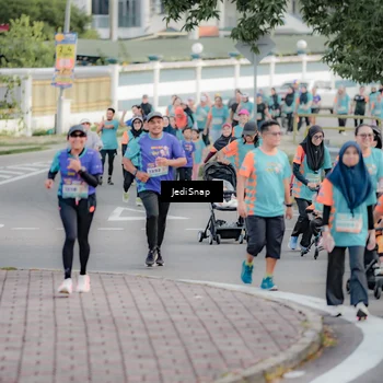 Runner Photo 8321130