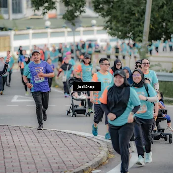 Runner Photo 8321131