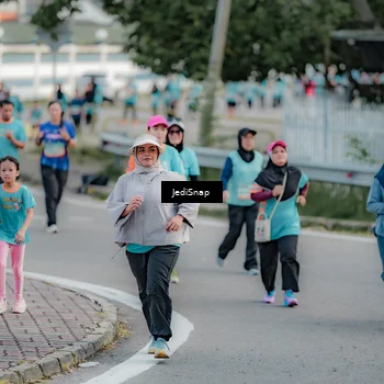Runner Photo 8321242