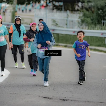 Runner Photo 8321257