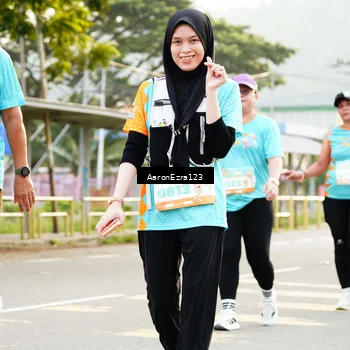 Runner Photo 8321275