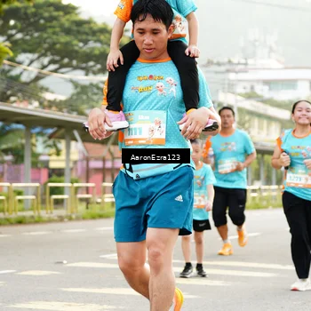 Runner Photo 8321303