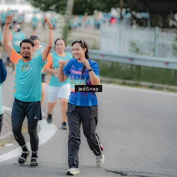 Runner Photo 8321375