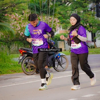 Runner Photo 8321444