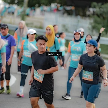 Runner Photo 8321481