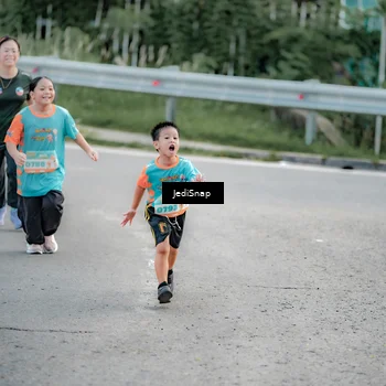 Runner Photo 8321498