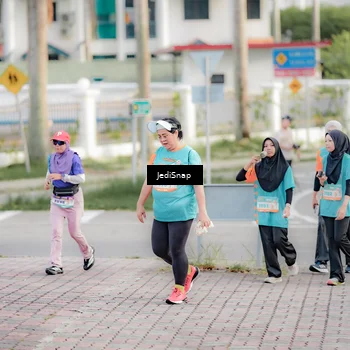 Runner Photo 8321559