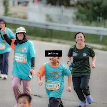 Runner Photo 8321560