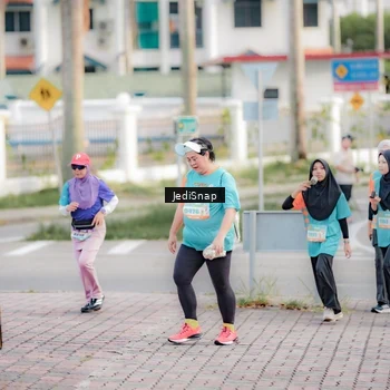 Runner Photo 8321576