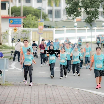 Runner Photo 8321577