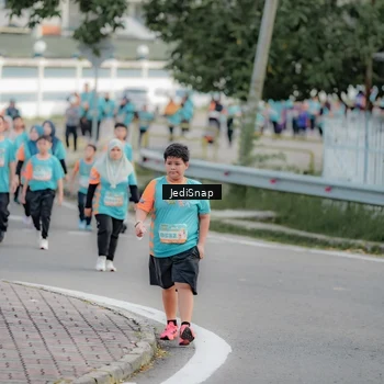 Runner Photo 8321585