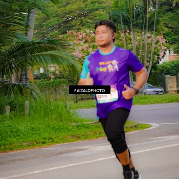 Runner Photo 8322019