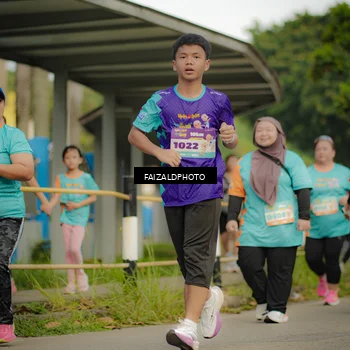 Runner Photo 8322263