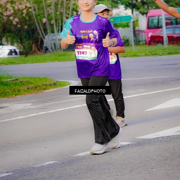 Runner Photo 8322268