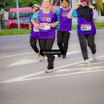 Runner Photo 8322274