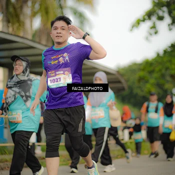 Runner Photo 8322324