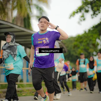 Runner Photo 8322331