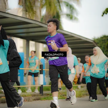 Runner Photo 8322341