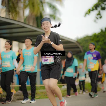 Runner Photo 8322355