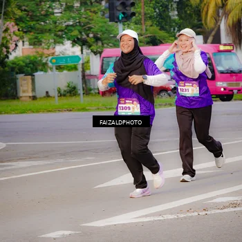 Runner Photo 8322439