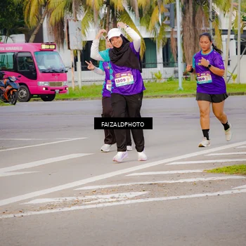 Runner Photo 8322446