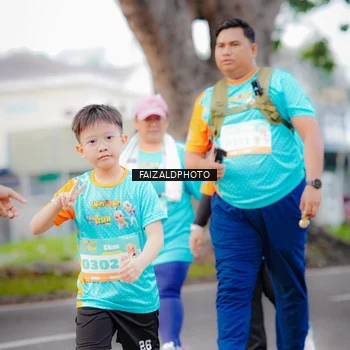 Runner Photo 8322765