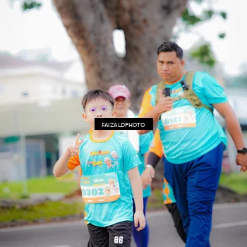 Runner Photo 8322773