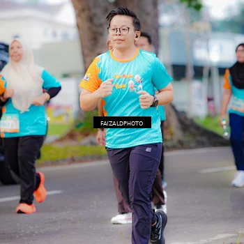 Runner Photo 8322973