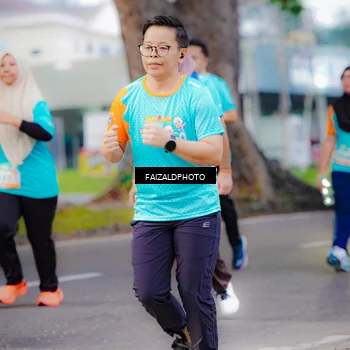 Runner Photo 8322983