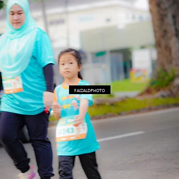 Runner Photo 8323013
