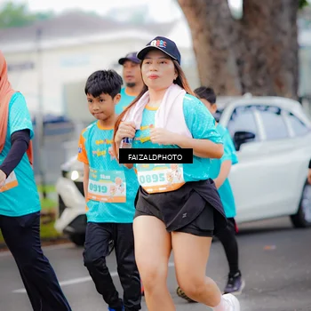 Runner Photo 8323025