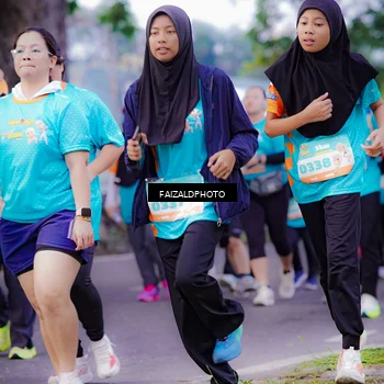 Runner Photo 8323063