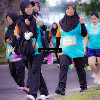 Runner Photo 8323072
