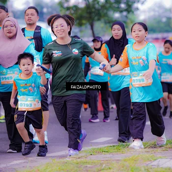 Runner Photo 8323102