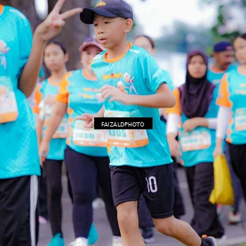 Runner Photo 8323135