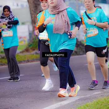 Runner Photo 8323211